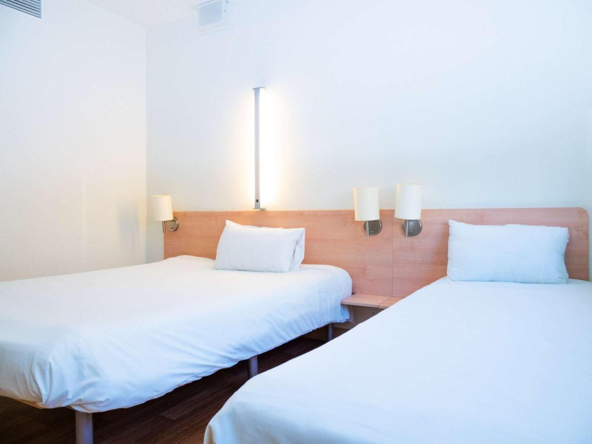 Ibis Budget Krakow Bronowice Bagian luar foto