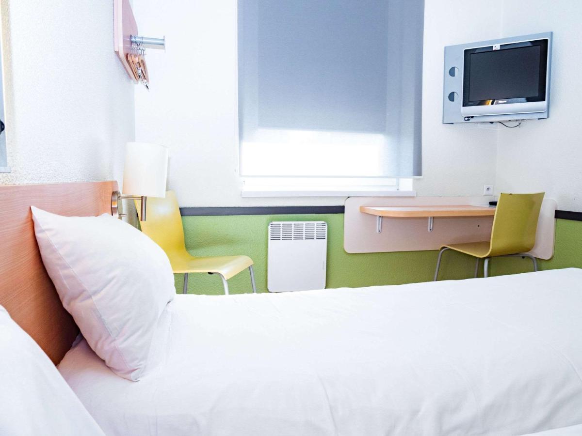 Ibis Budget Krakow Bronowice Bagian luar foto